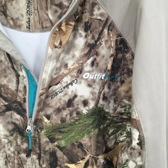 Cabela’s Women’s Zonz Woodlands Camoflauge 1/4 Zip Jacket - Picture 6 of 8